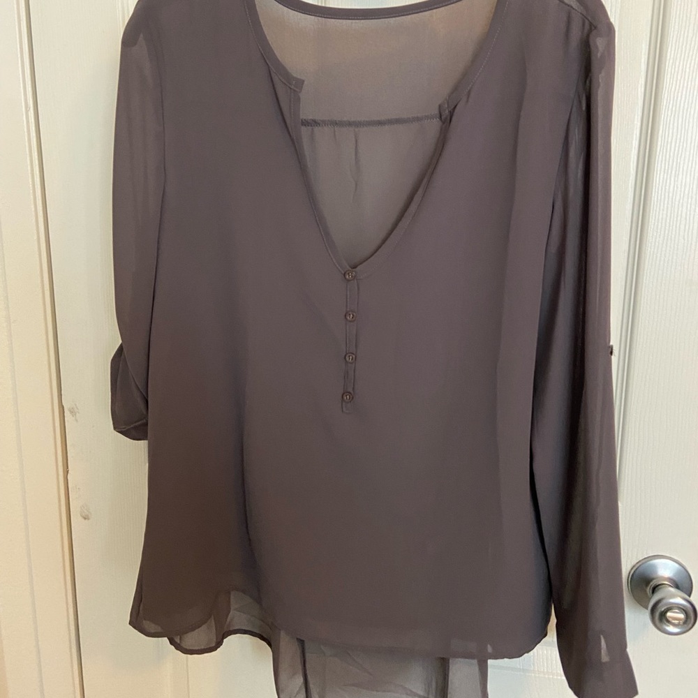 Top, very sheer, large, can be worn with long sleeves or 3/4 sleeves.